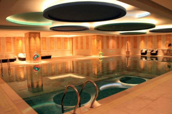 重庆火锅配按摩，养生又解馋，你试过吗？